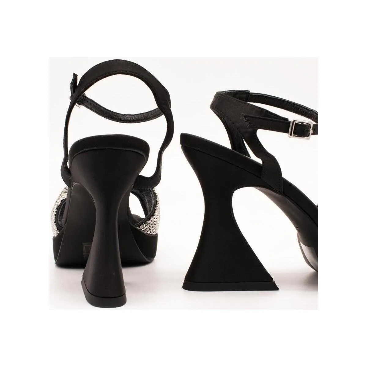 921206 BLACK