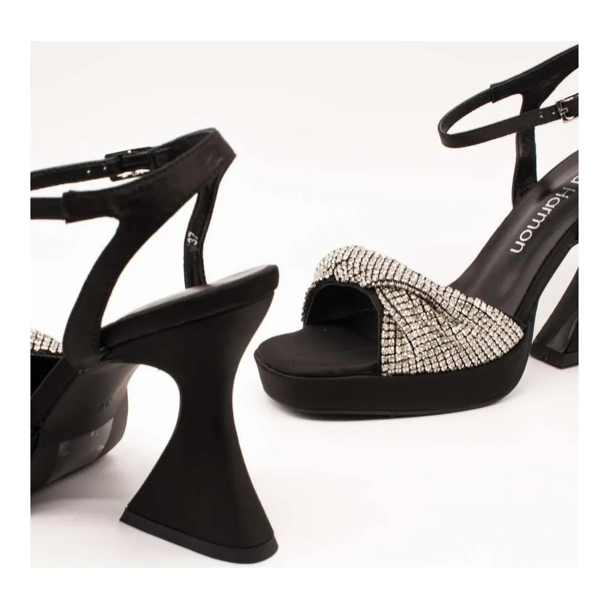921206 BLACK