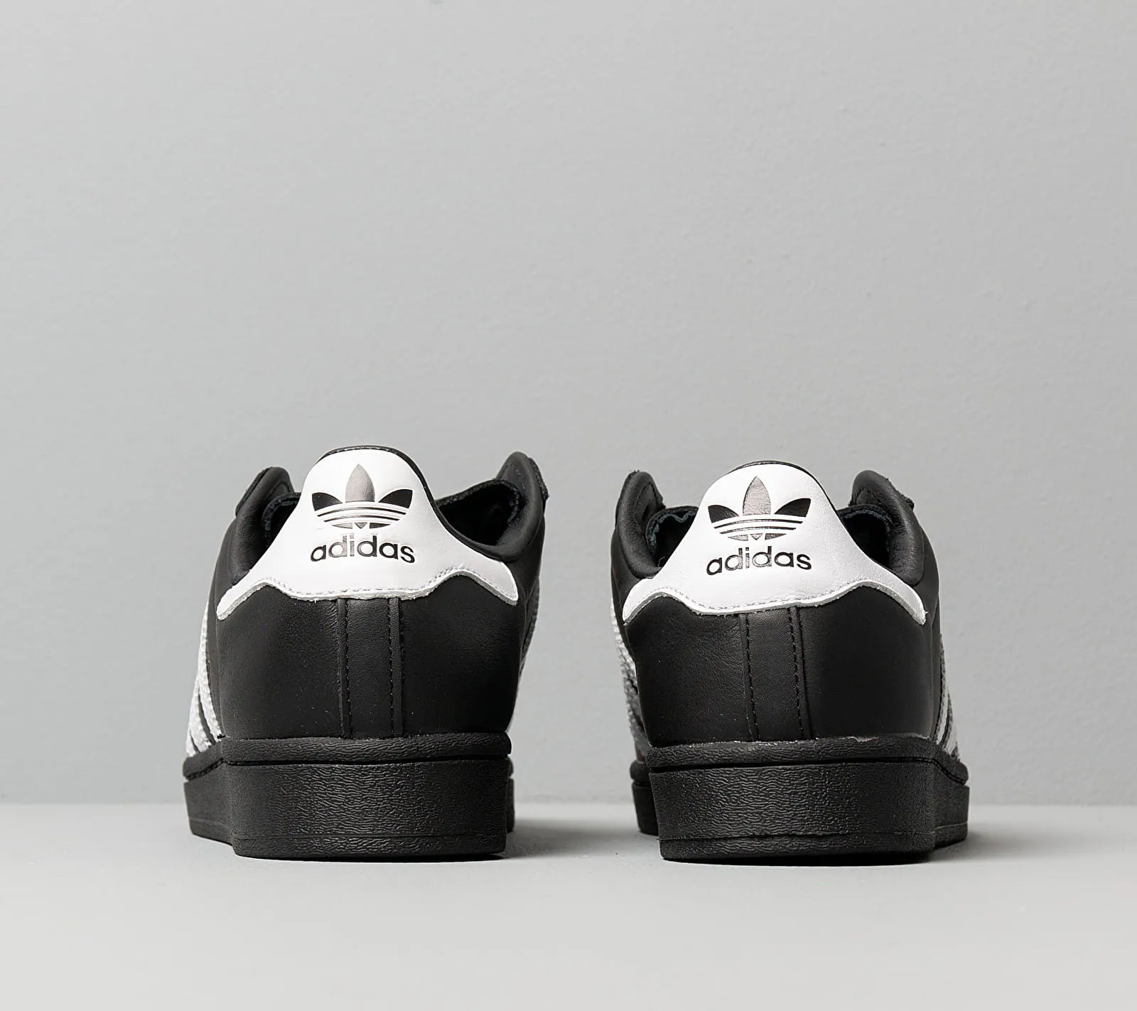 adidas Originals Superstar Laceless