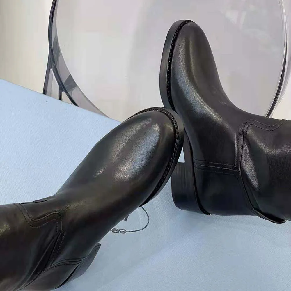 Bota con hebilla Celine Folco para mujer en piel de becerro