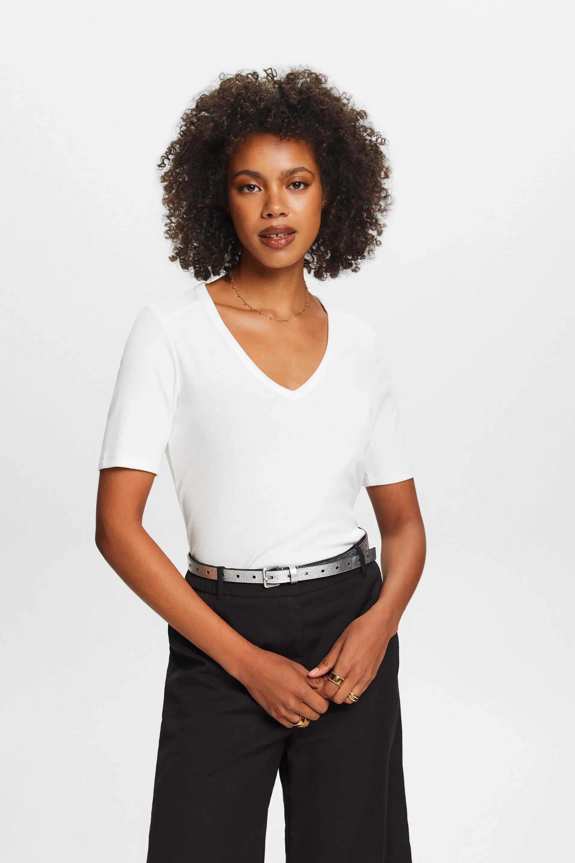 Camiseta acanalada con cuello en pico
