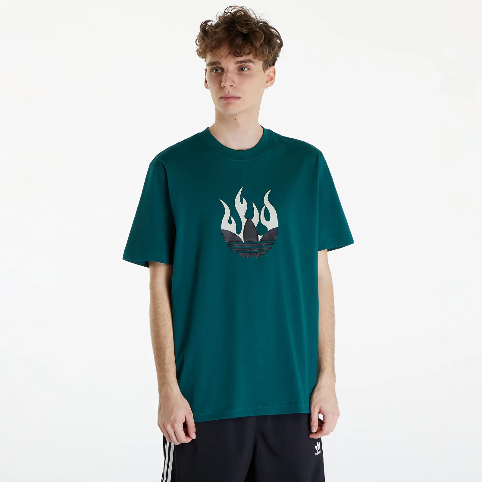Camiseta adidas Flames Logo Tee