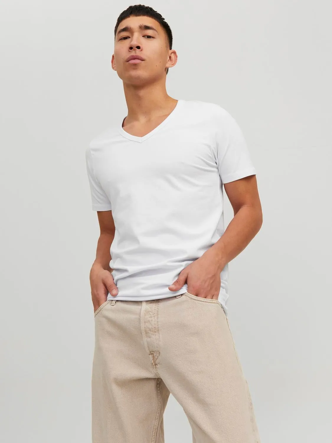Camiseta Basic Cuello en V | Blanco | Jack & Jones®