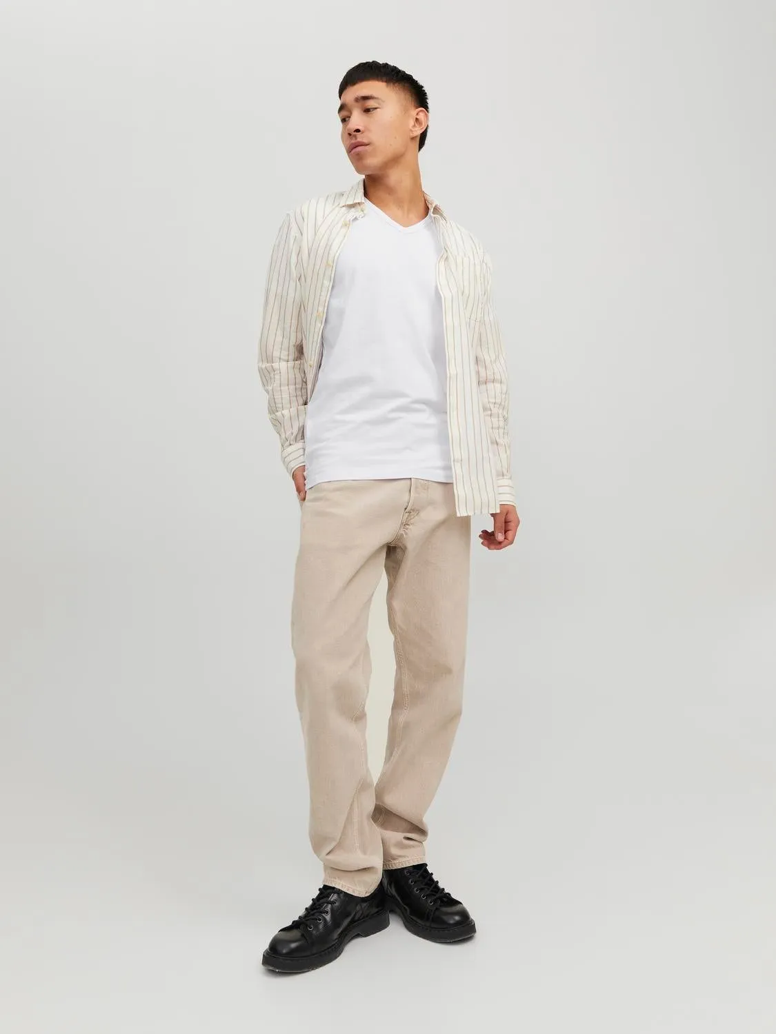 Camiseta Basic Cuello en V | Blanco | Jack & Jones®