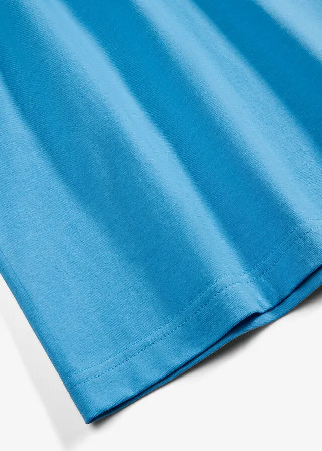 Camiseta con cuello henley azul brillante