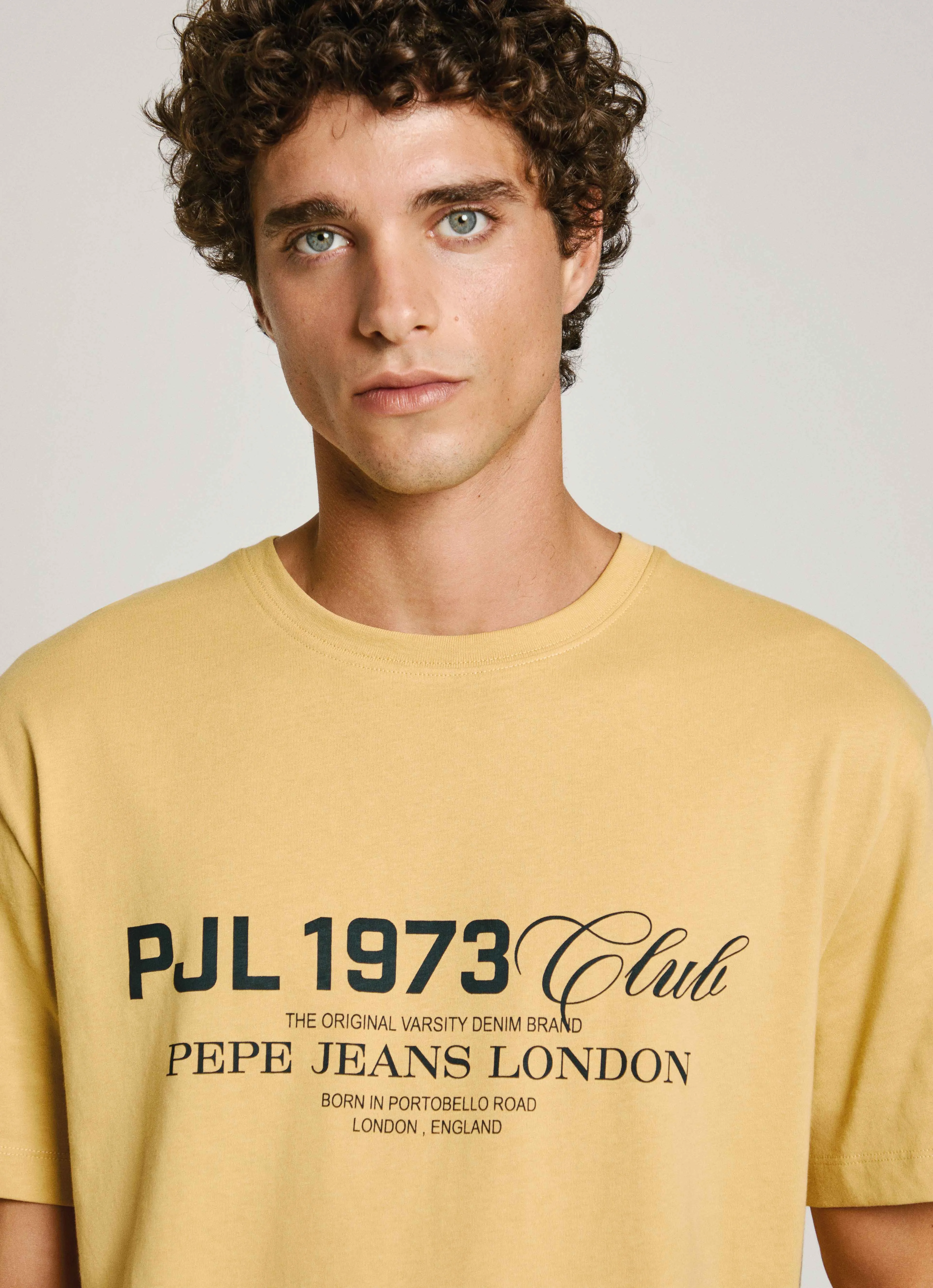 camiseta estampada fit relaxed