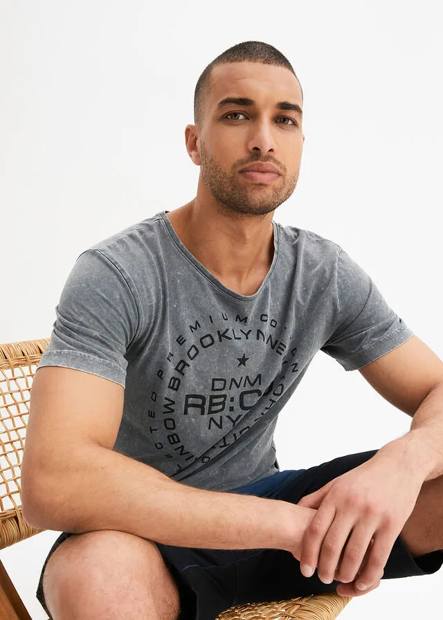 Camiseta Gris con efecto lavado