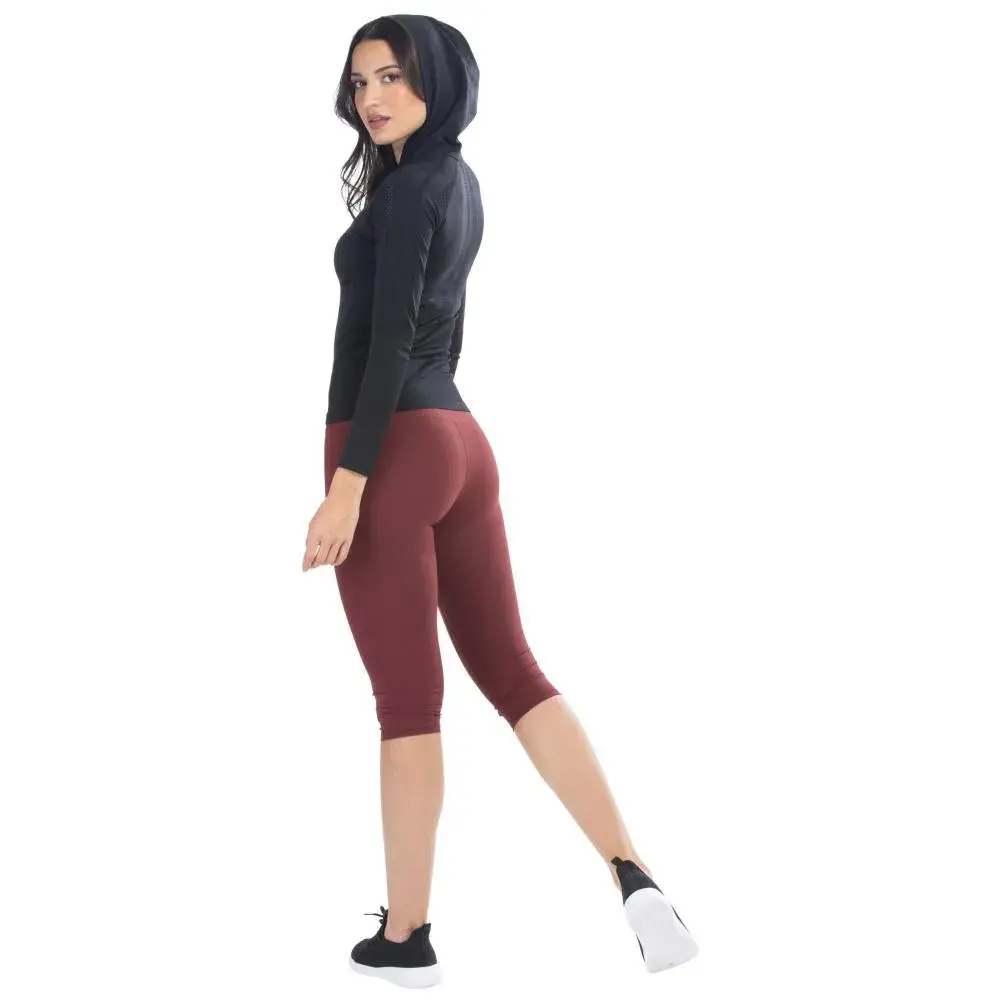 Chaqueta deportiva con cierre y capucha