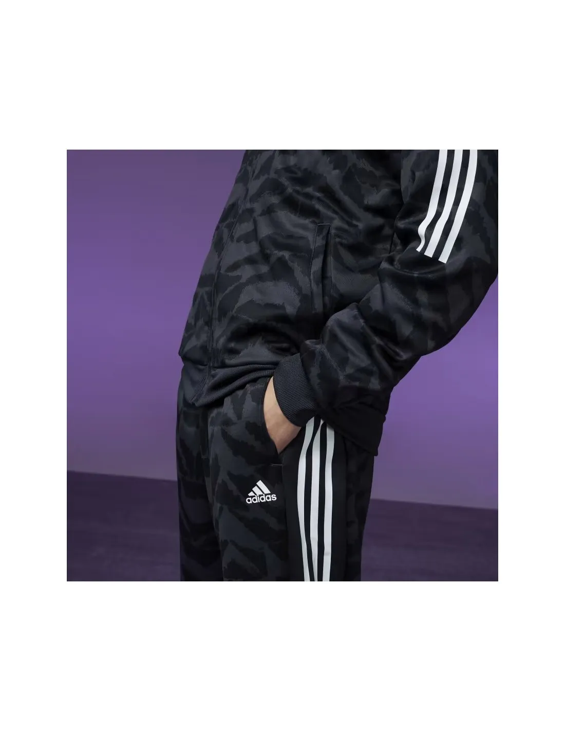 CHAQUETA TIRO SUITUP DE ADIDAS