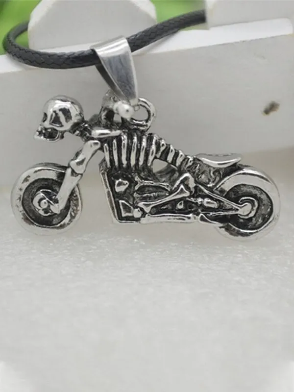 Collar Vintage Moto Skull para hombre