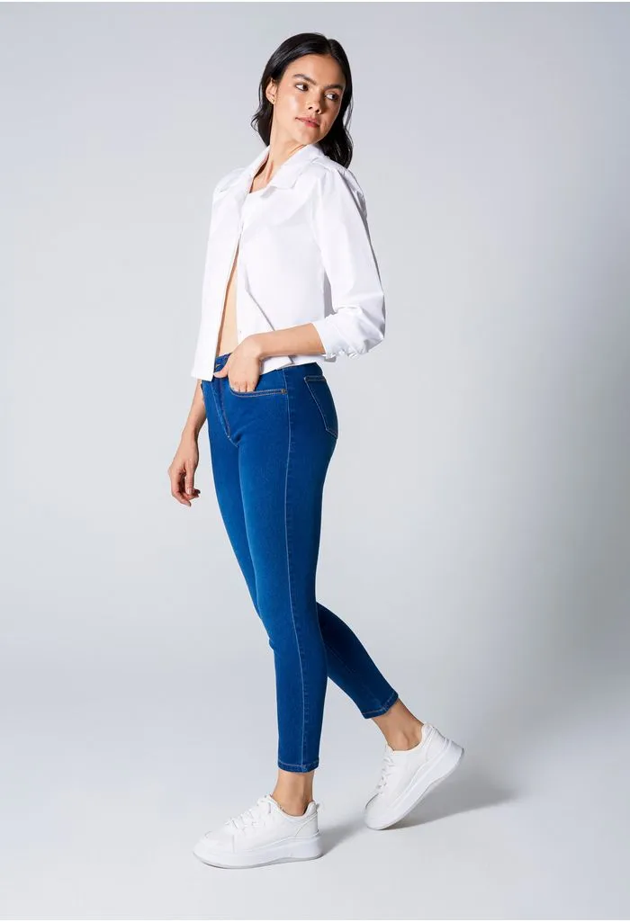 Jean tiro medio skinny