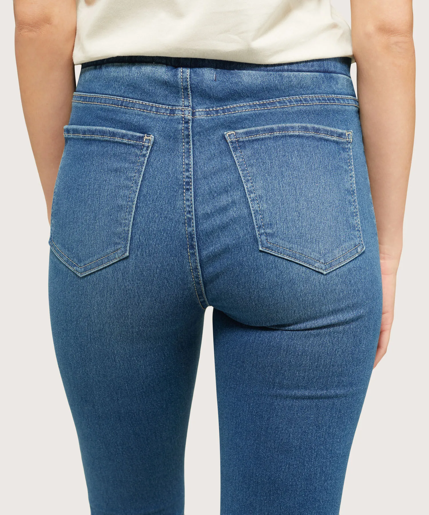 JEGGING TIRO ALTO CON BOLSILLOS