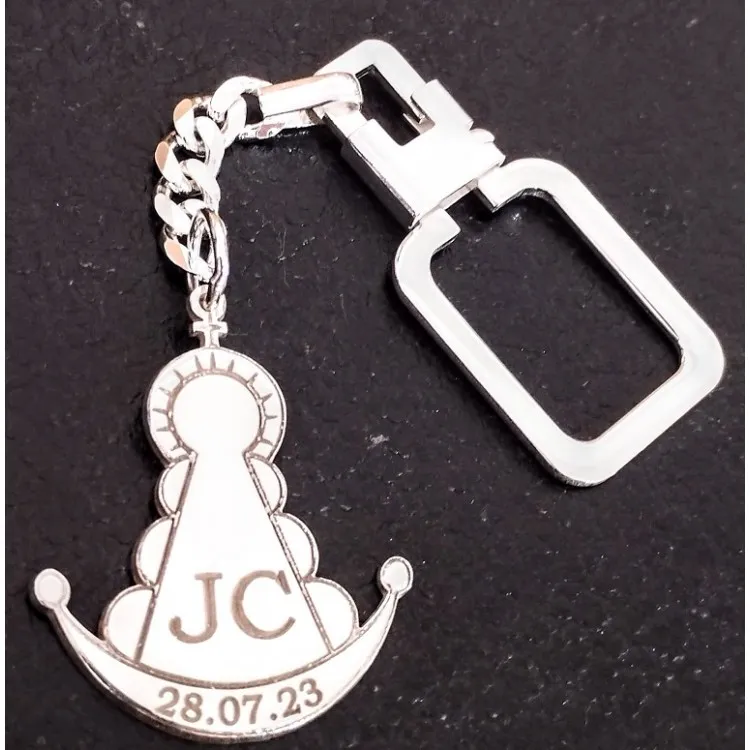 Llavero Virgen del Rocío personalizado en plata de ley