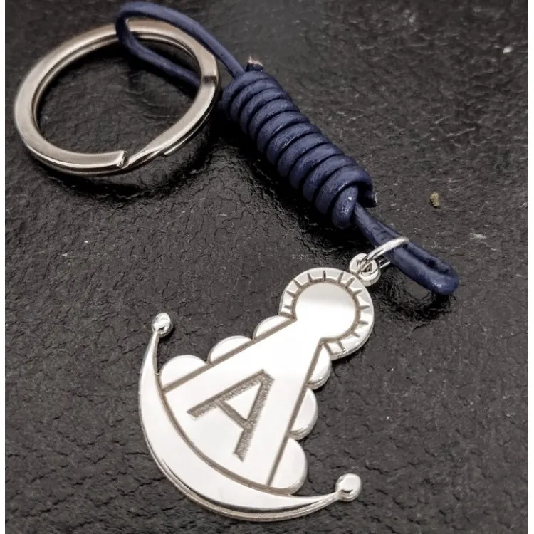 Llavero Virgen del Rocío personalizado en plata de ley