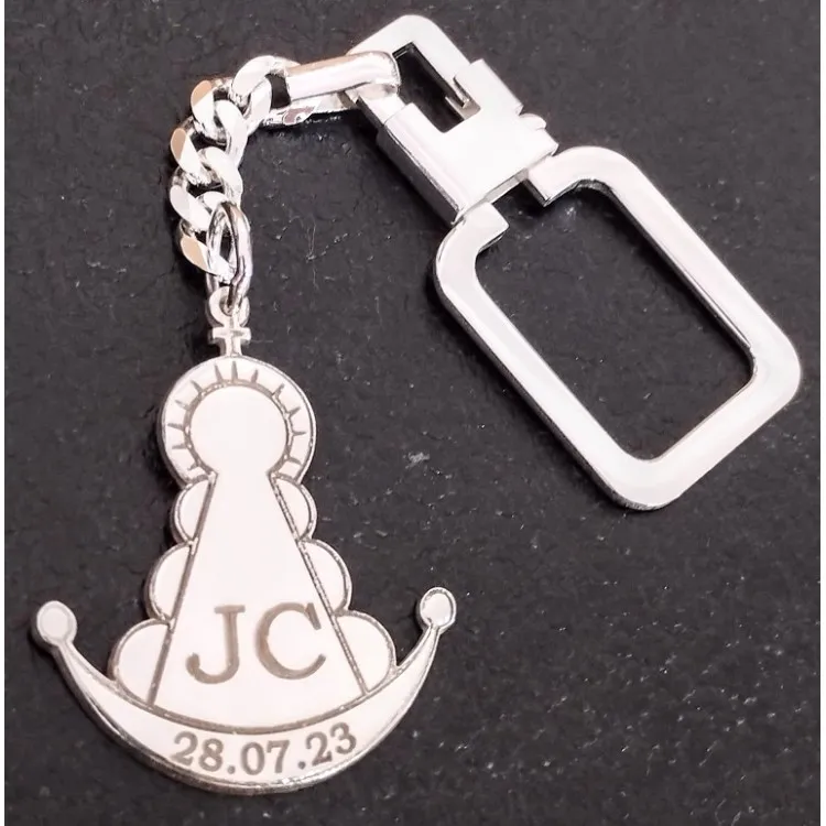 Llavero Virgen del Rocío personalizado en plata de ley