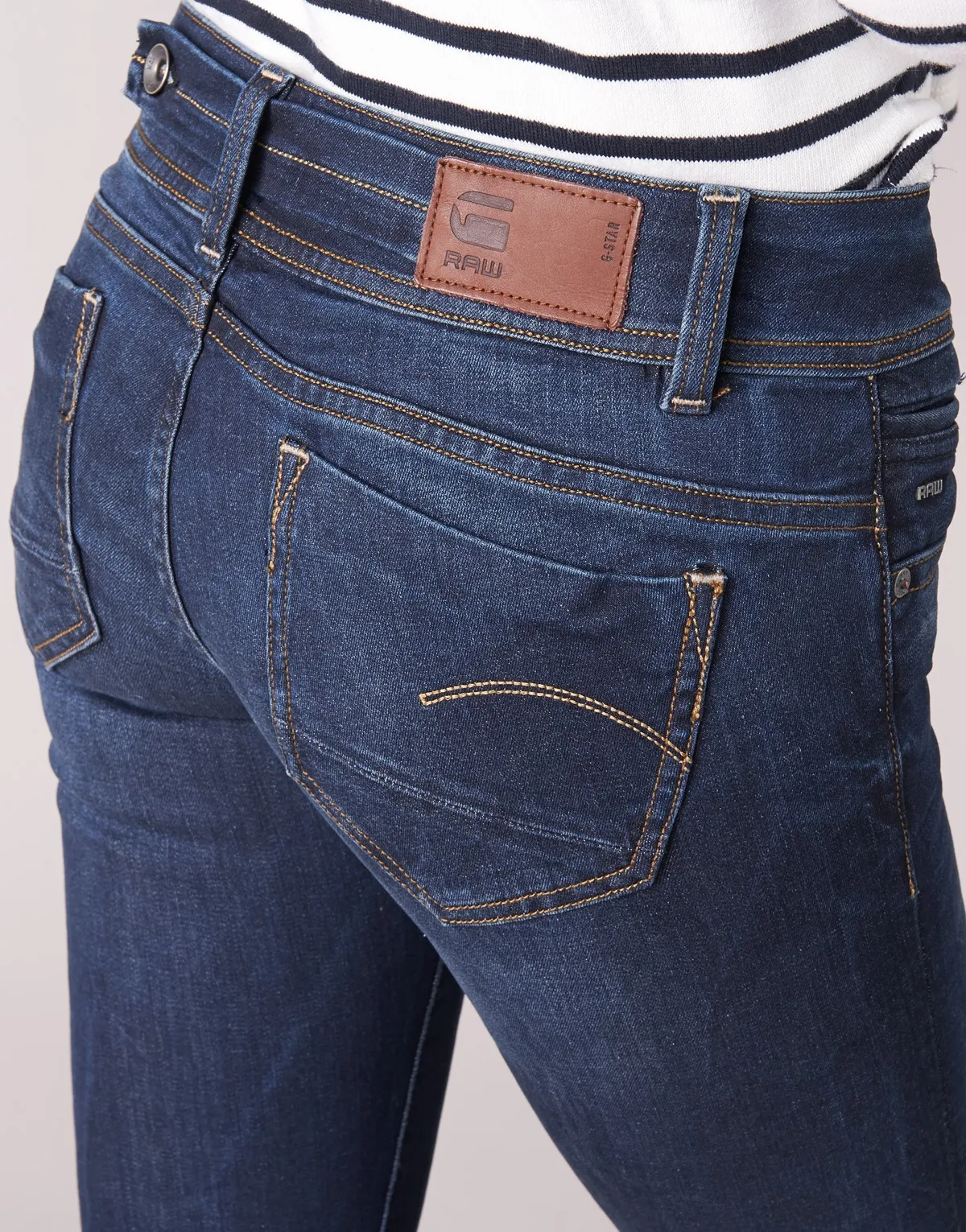 MIDGE SADDLE MID STRAIGHT