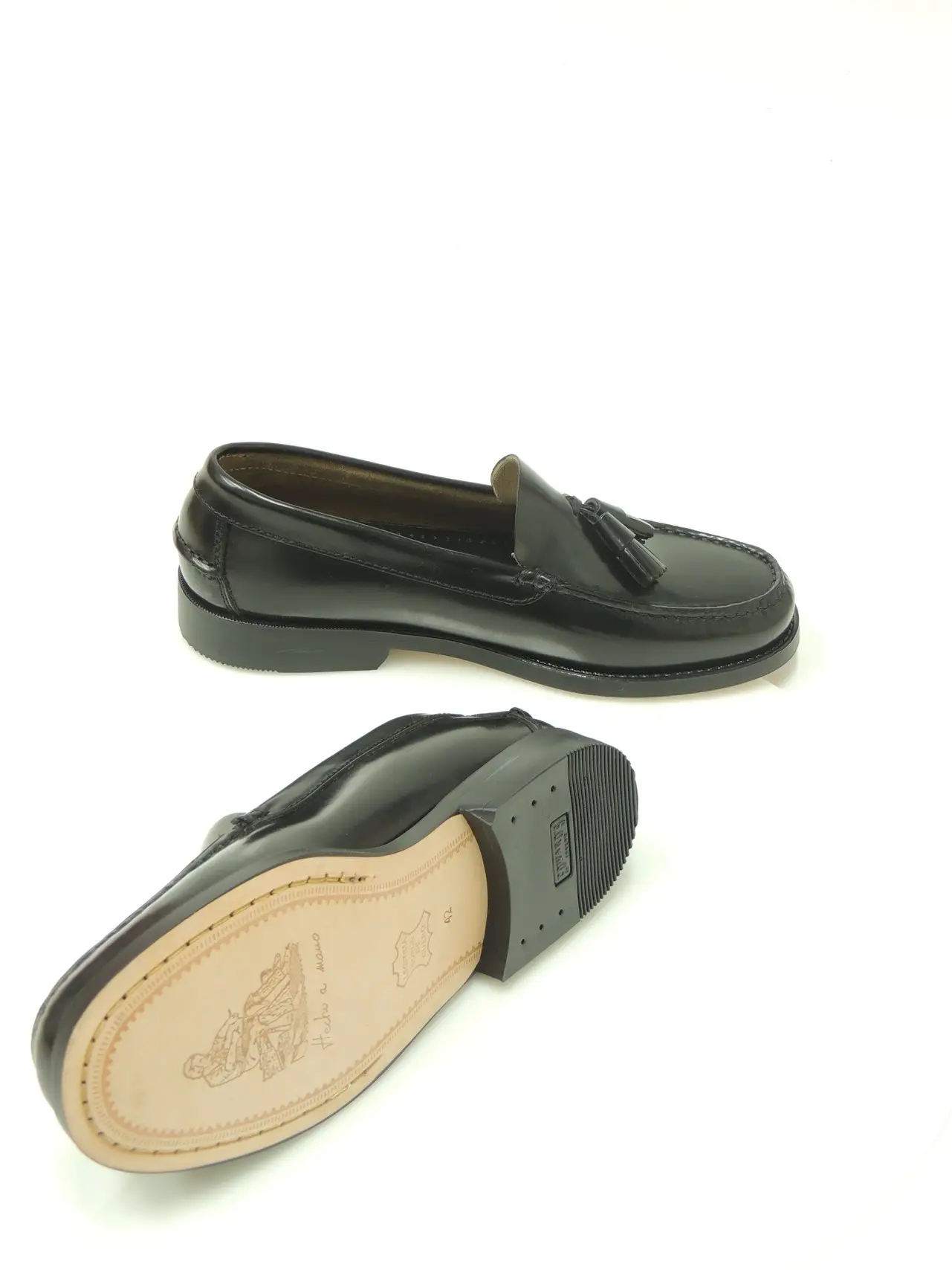 MOCASINES CASTELLANOS EDWARD’S 1007 PIEL NEGRO