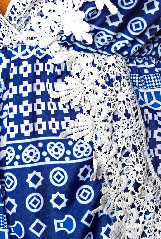 Moda femenina mono corto escote