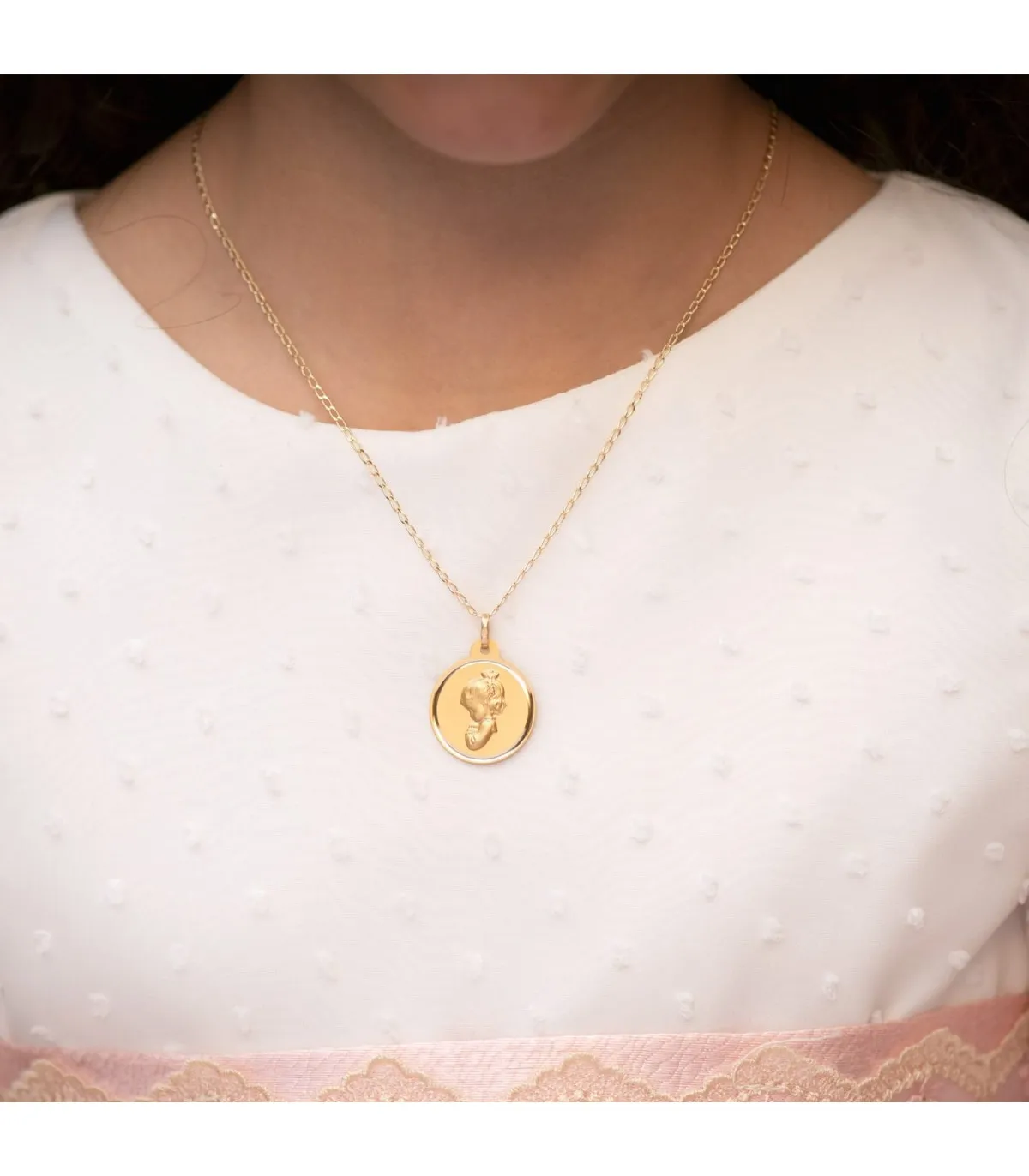 Médaille Vierge Fille en Prière Bisel Or 18K 20MM