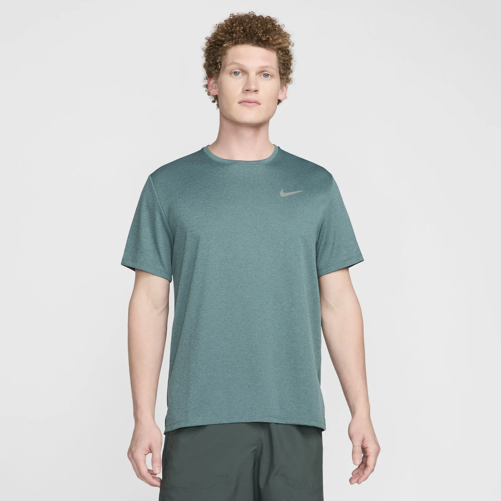 NIKE MILER DRIFIT UV