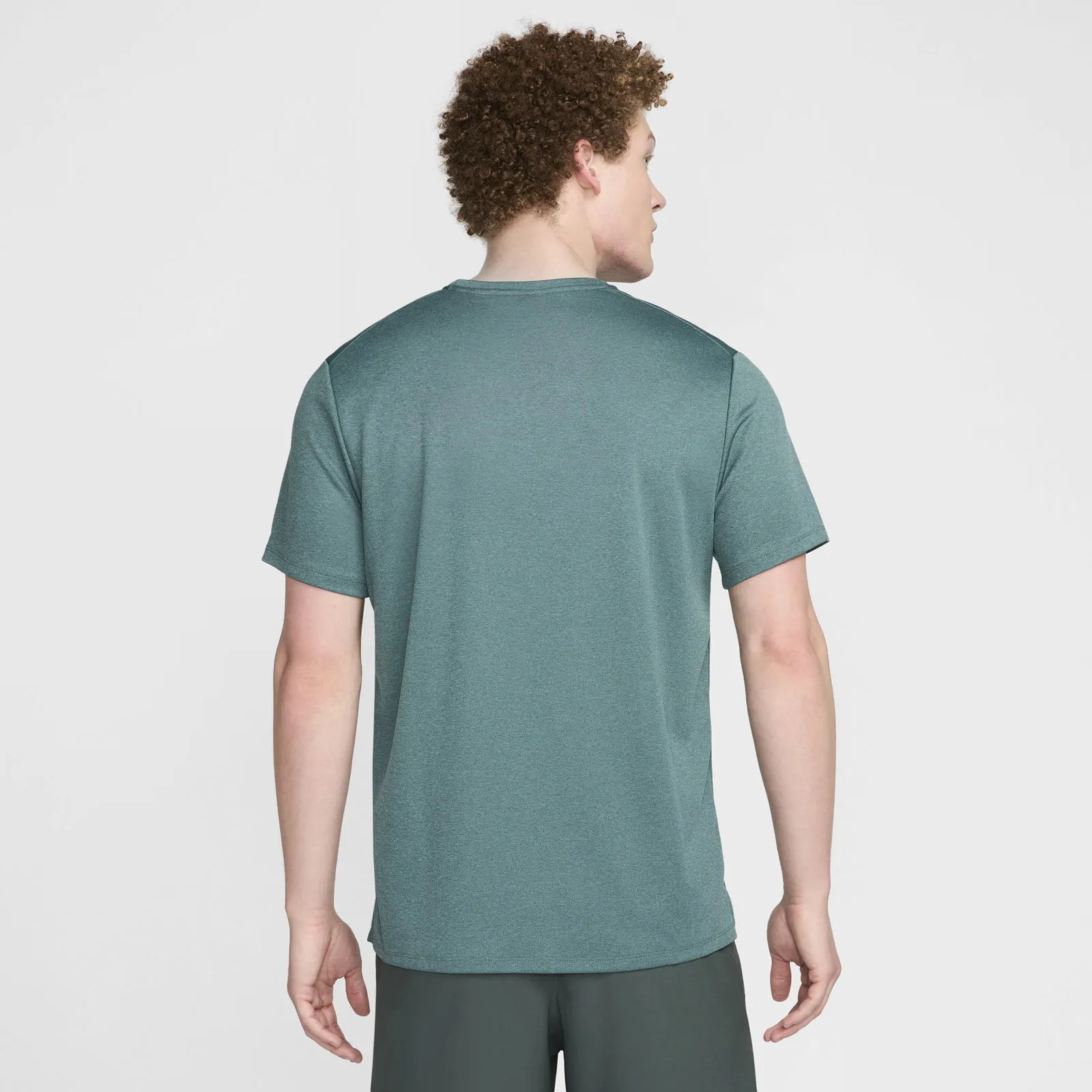 NIKE MILER DRIFIT UV