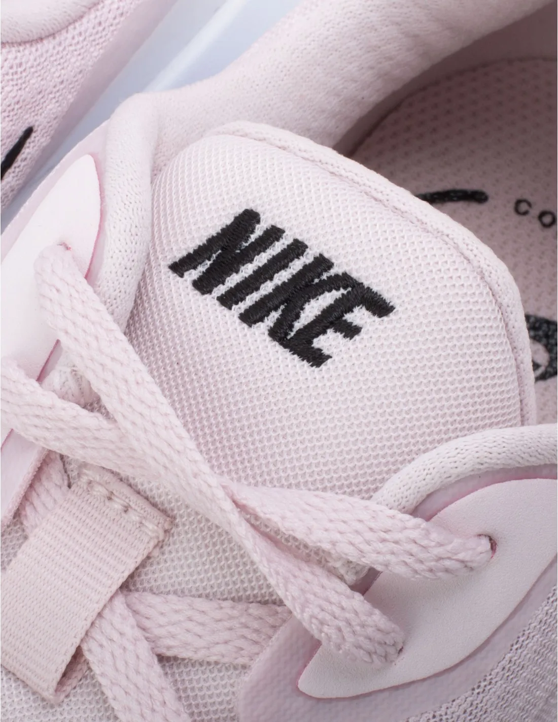 NIKE WearAllDay Rosa
