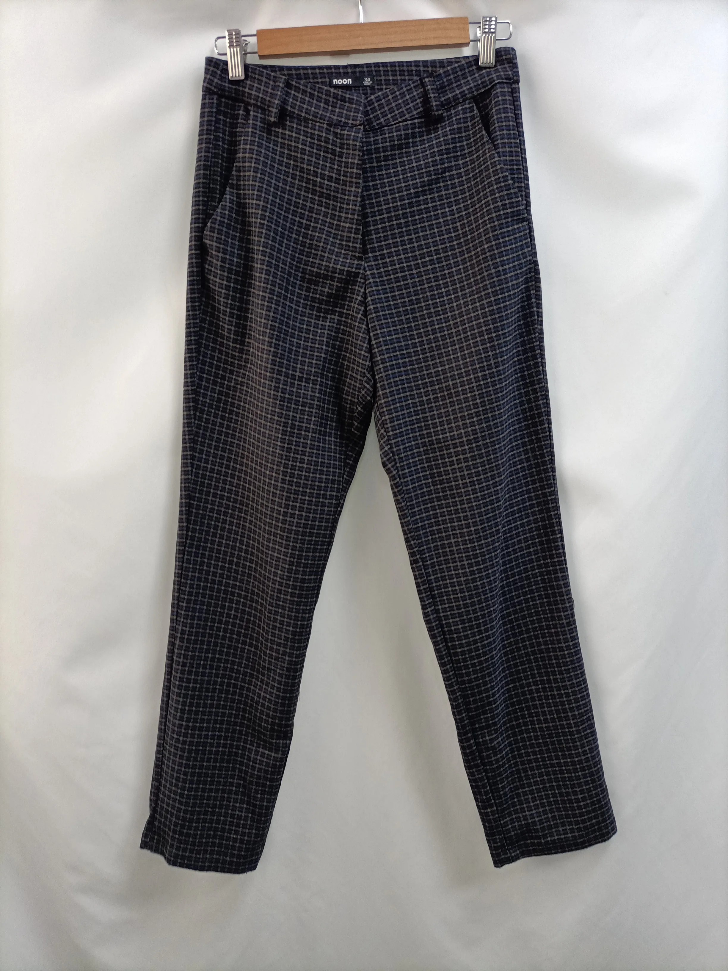 NOON.Pantalones cuadros T.34