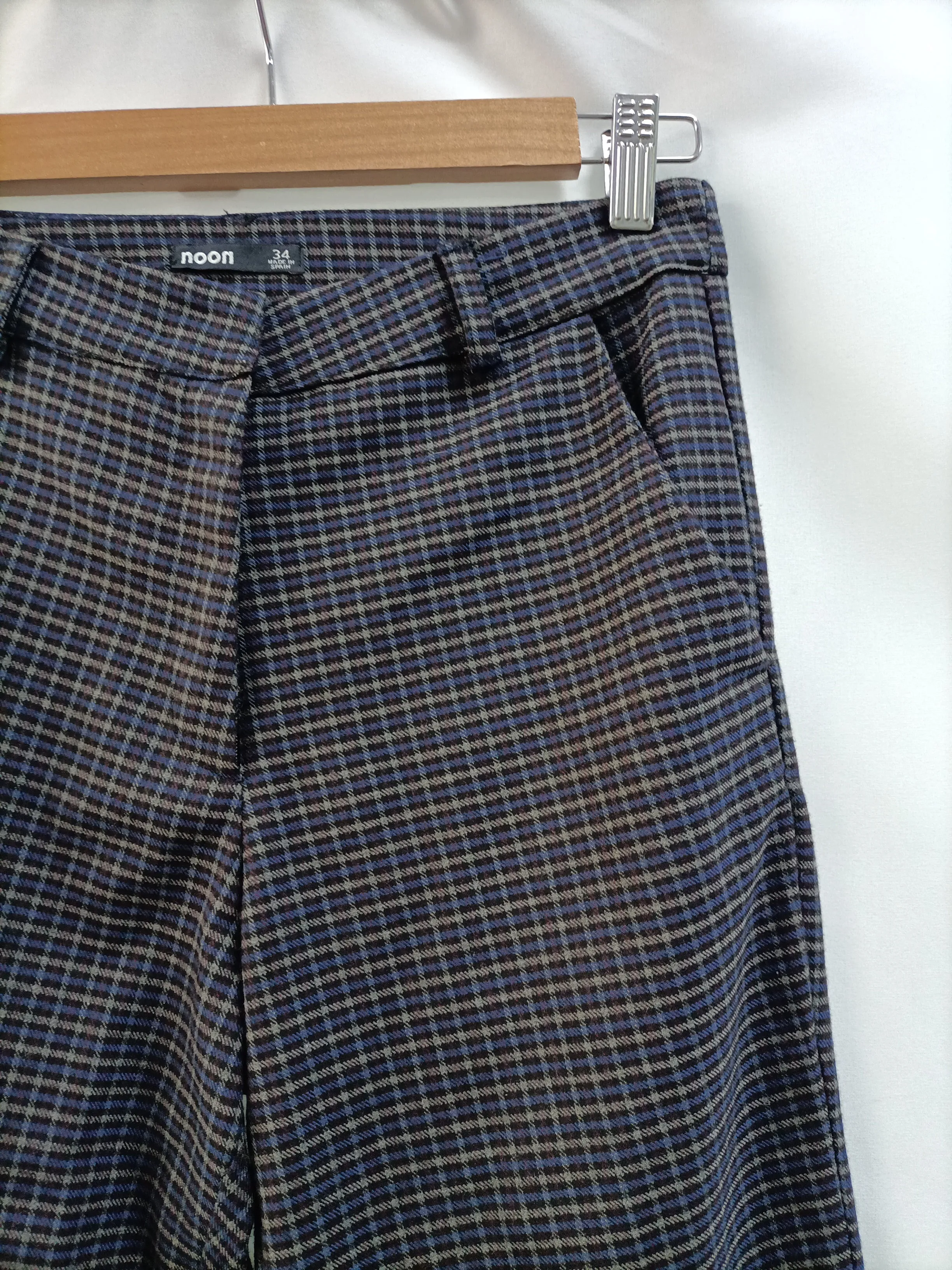 NOON.Pantalones cuadros T.34