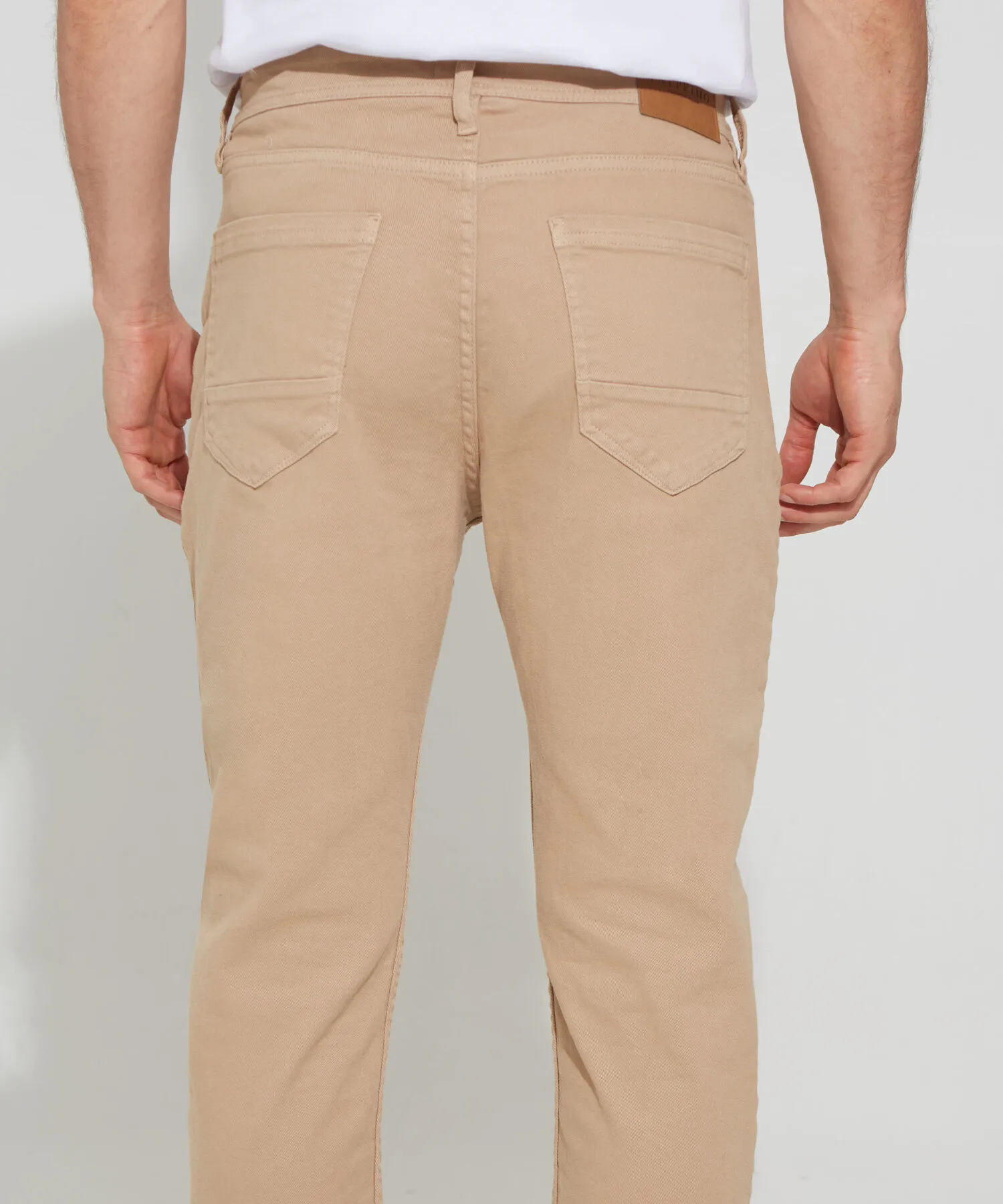 PANTAL&OACUTE;N CINCO BOLSILLOS COLOR BEIGE