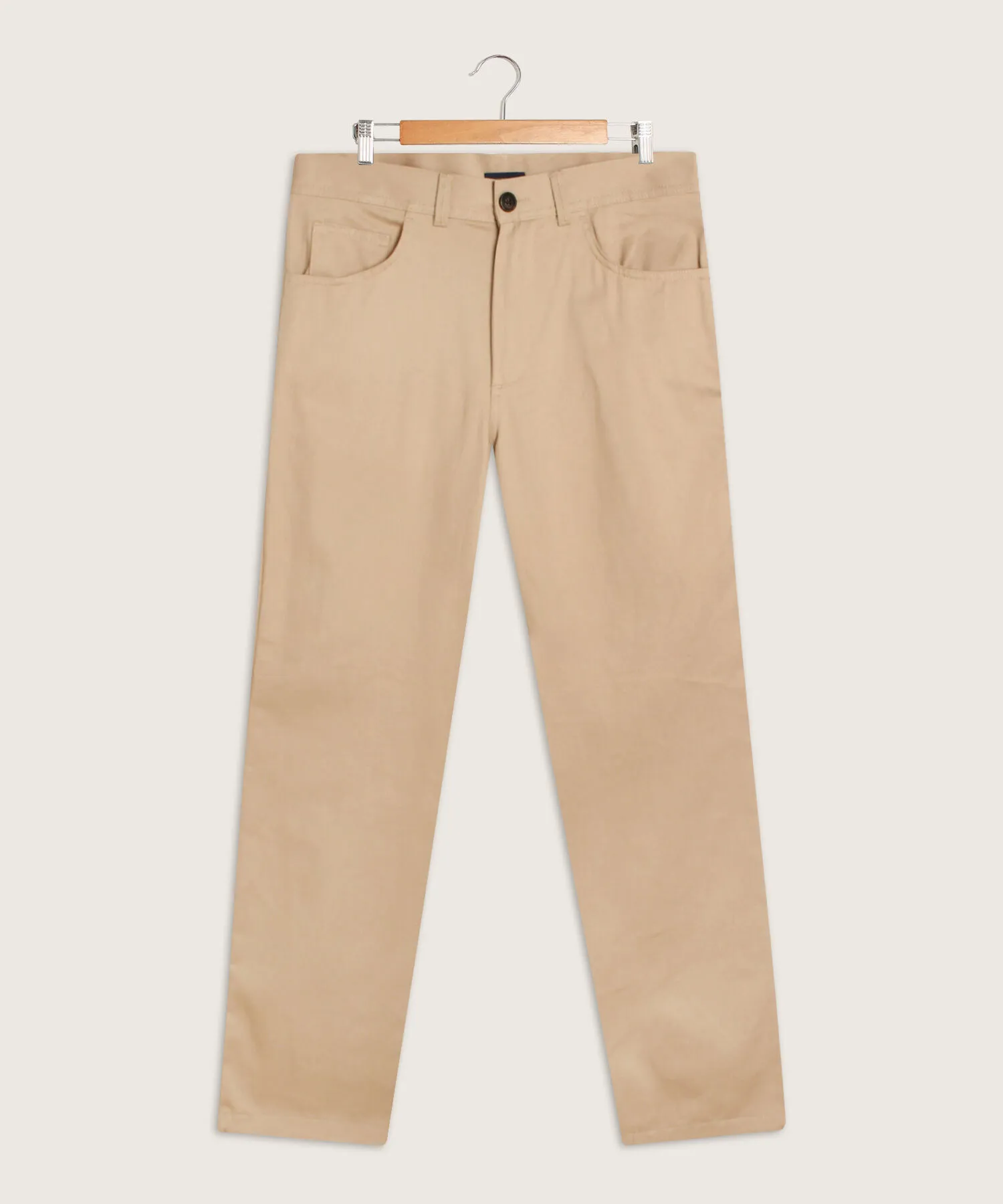 PANTAL&OACUTE;N UNICOLOR 5 BOLSILLOS REGULAR FIT.