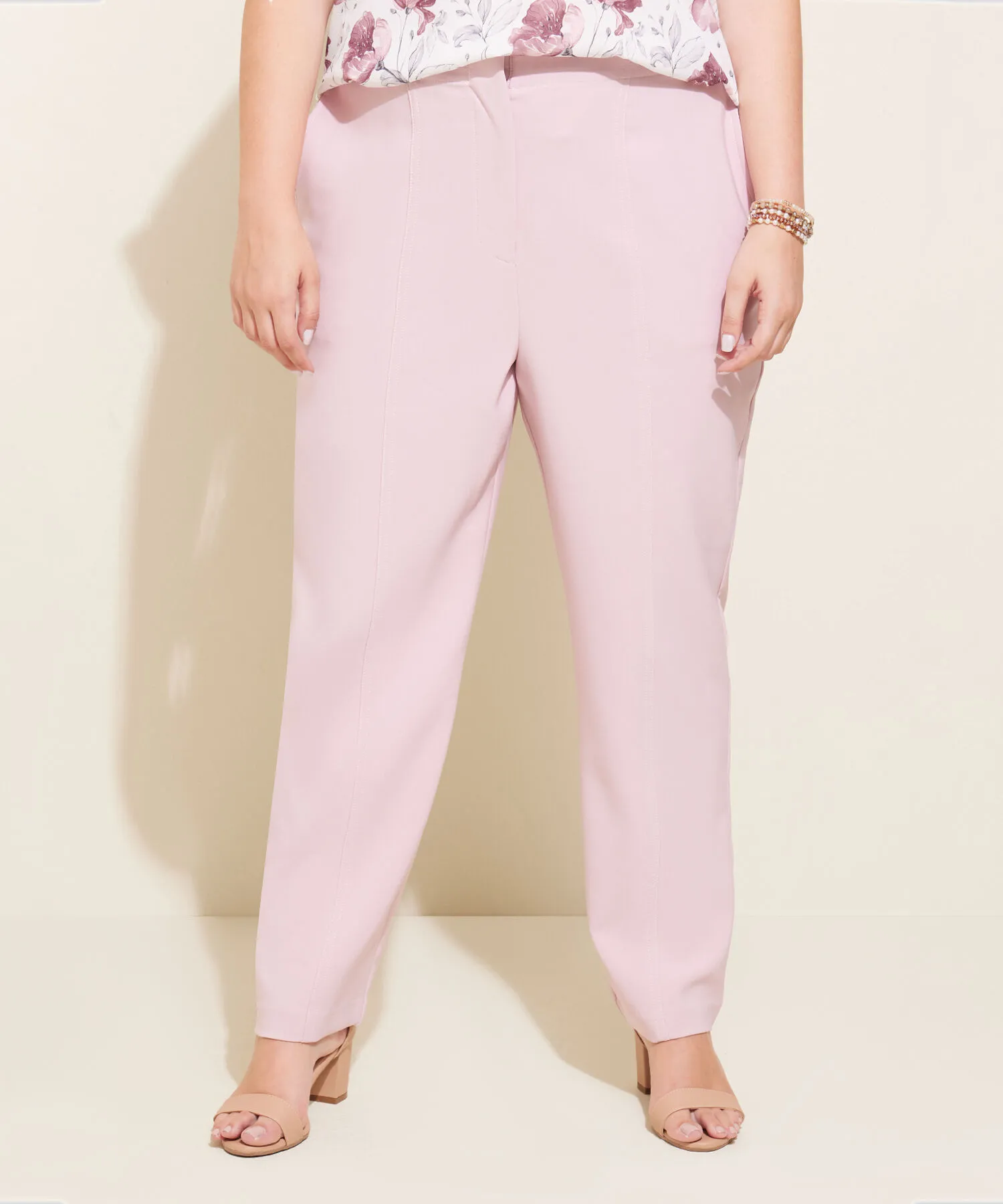 PANTAL&OACUTE;N UNICOLOR CON BOLSILLOS LATERALES