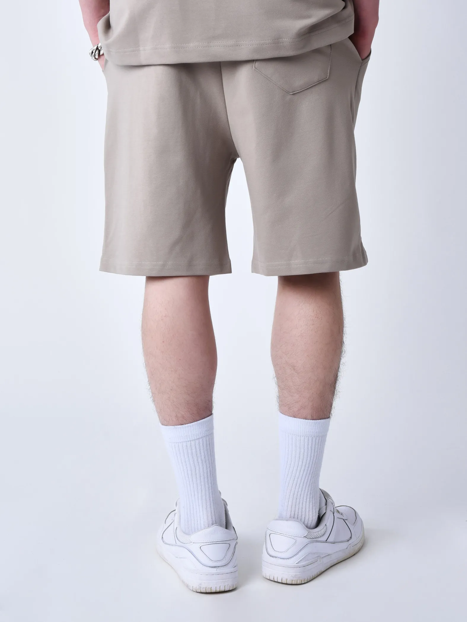 Pantalones cortos clásicos bordados Essentials