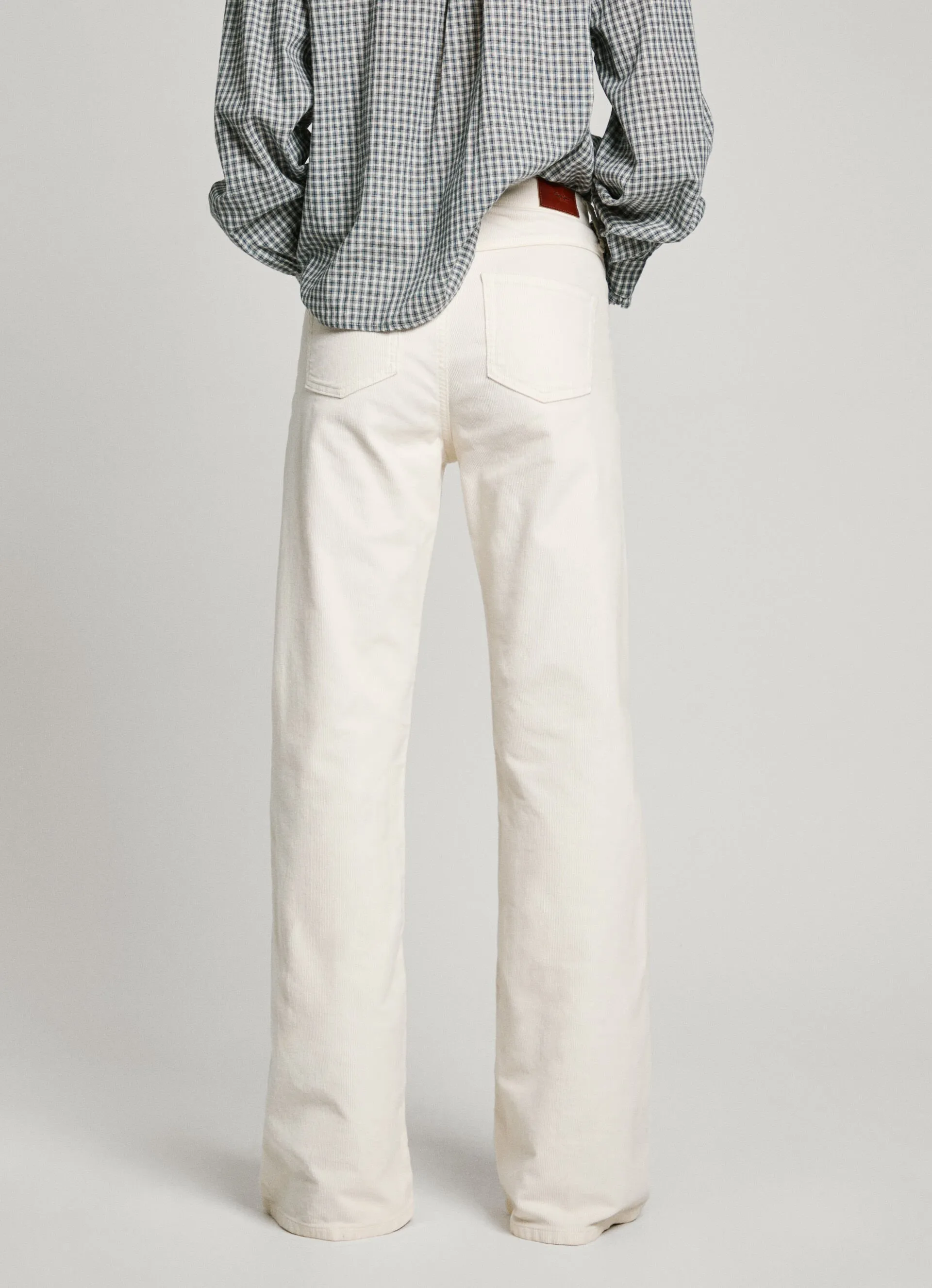 pantalón 5 bolsillos fit flare