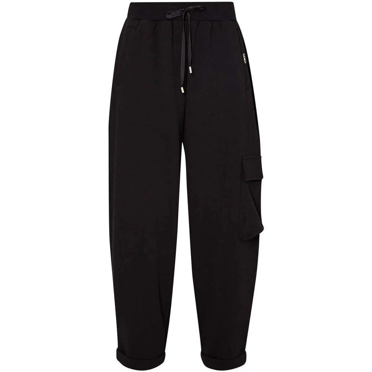 Pantalón ancho con bolsillo grande