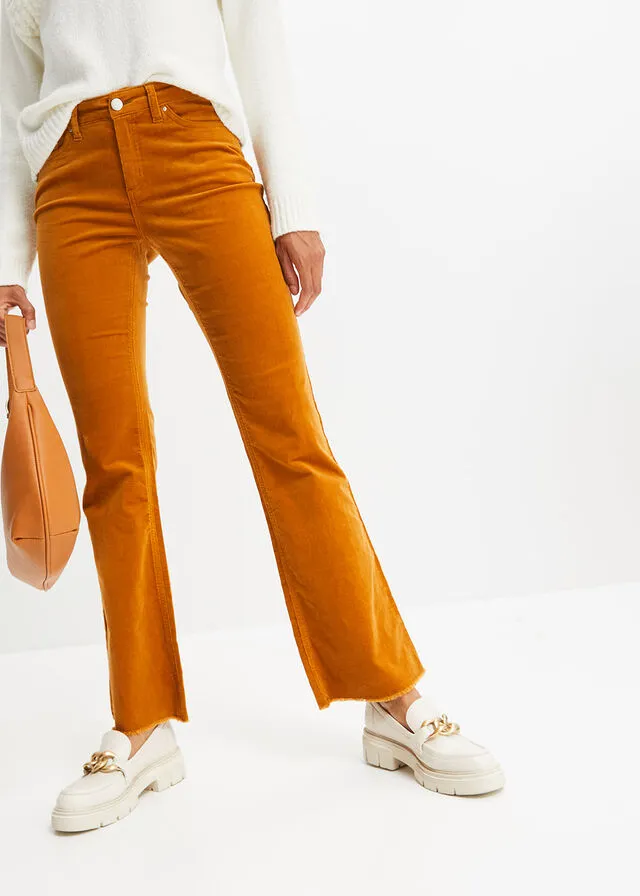 Pantalón de pana con corte bootcut marrón canela