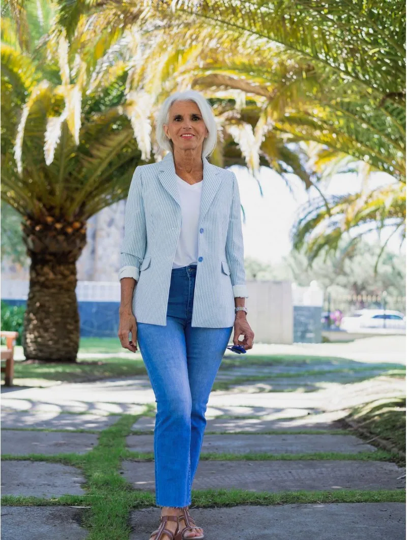 Pantalón vaquero corte flare