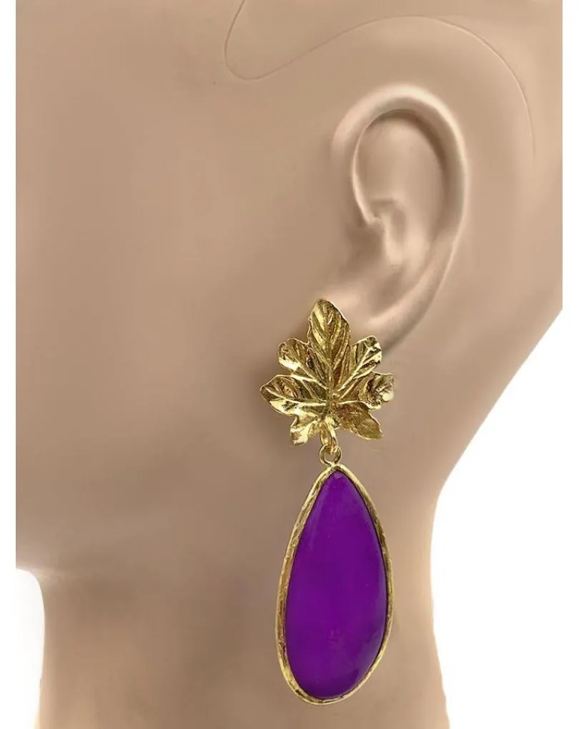 PENDIENTES NMORADOS LARGOS CON HOJITA DORADA