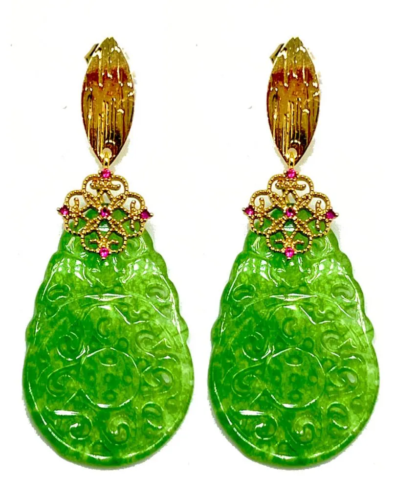 PENDIENTES VERDES LARGOS CON FINA LAGRIMA TALLADA