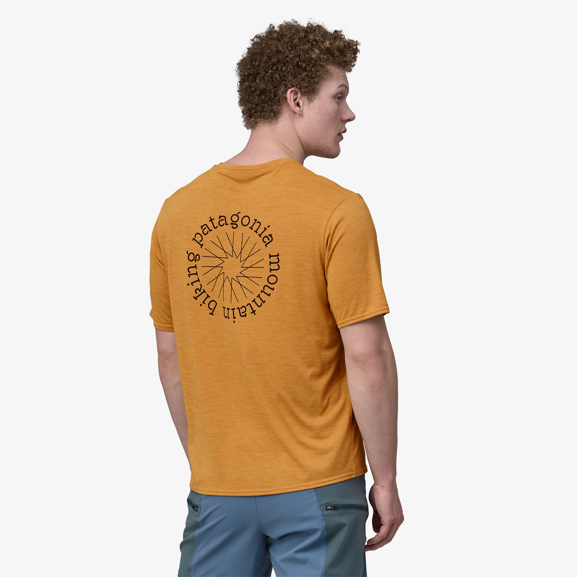 POLERA HOMBRE CAPILENE® COOL DAILY GRAPHIC SHIRT  LANDS