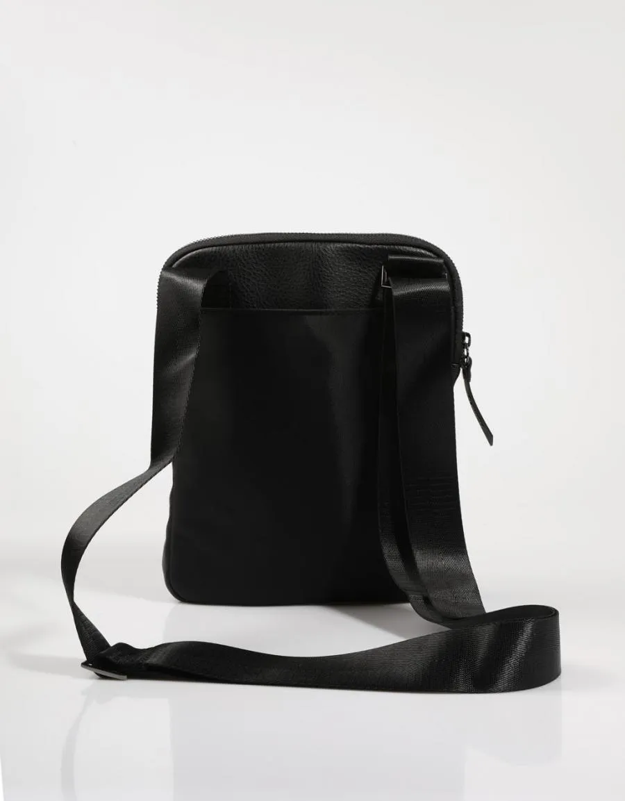  sac a bandouliere MUNICH BAGS Jungle Crossbody Slim en Noir 78126