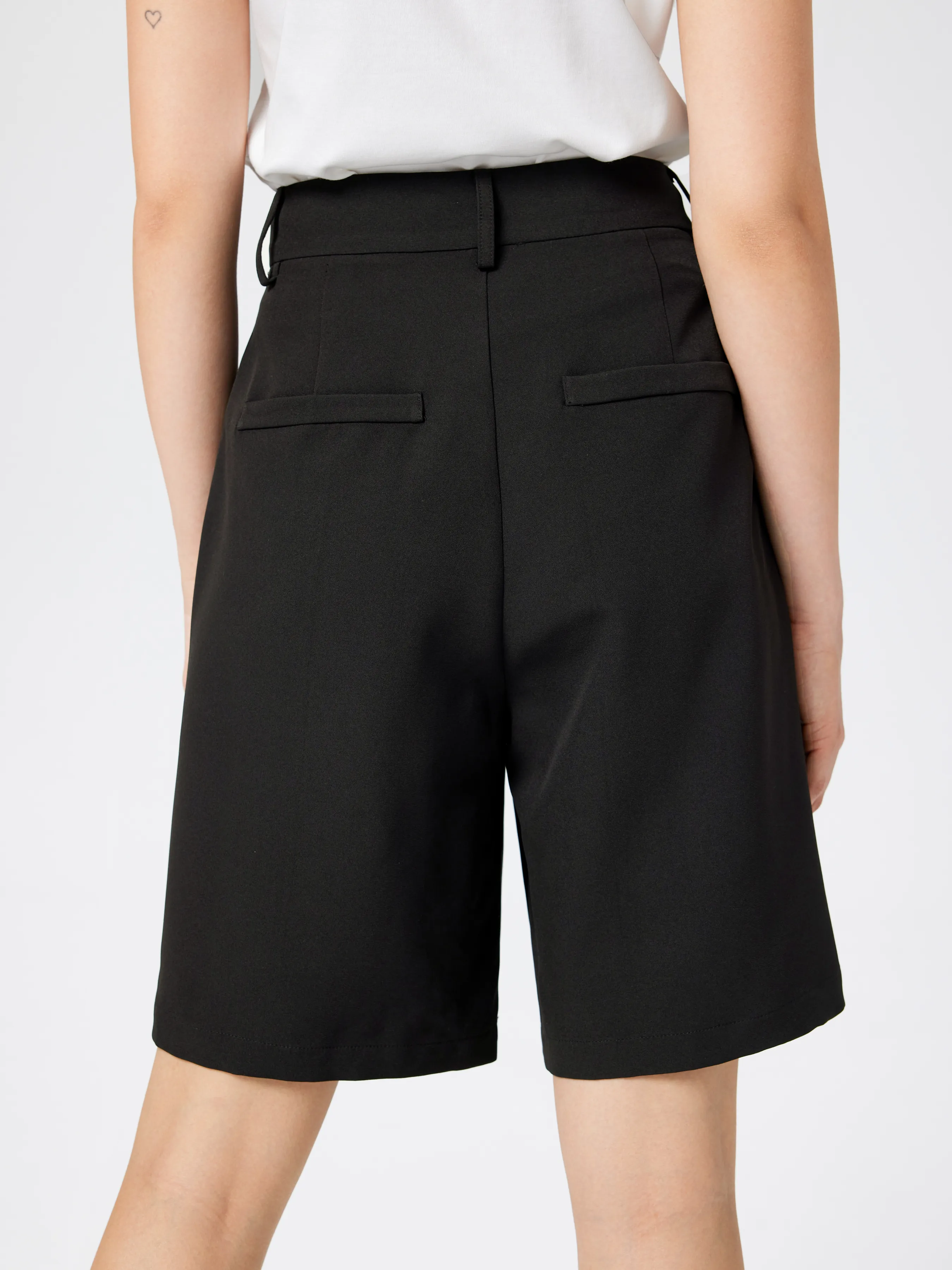  Shorts Plisados de Cintura Alta hasta la Rodilla