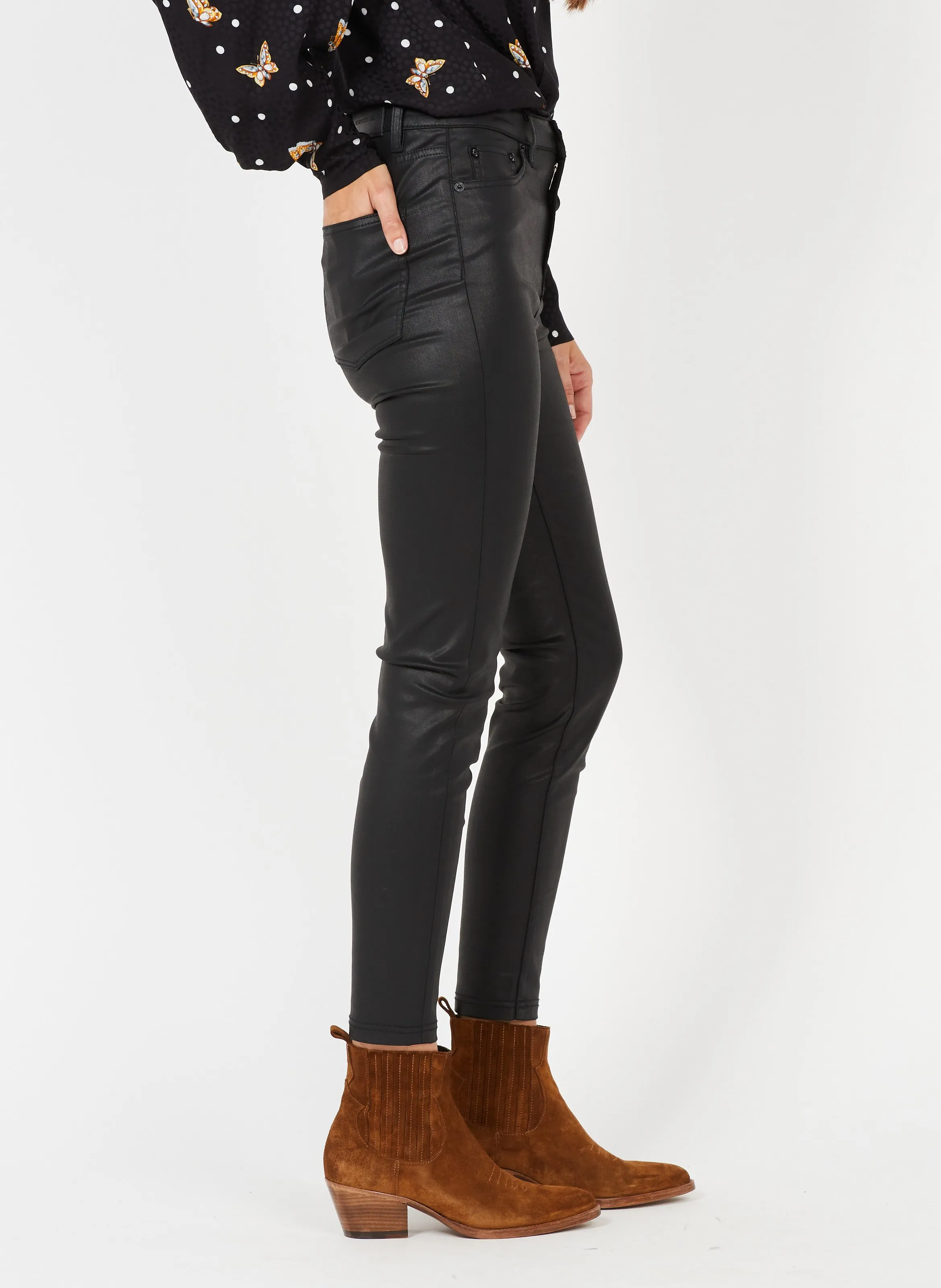 THE KOOPLES Vaquero slim con 5 bolsillos revestido en negro