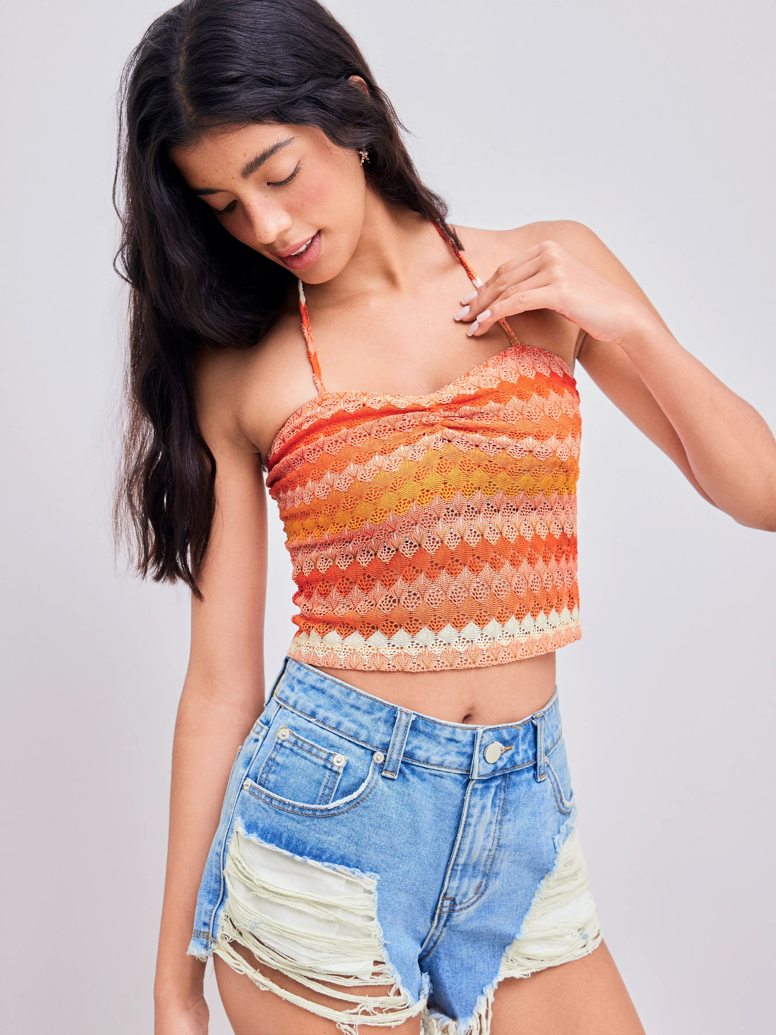 Top Corto Halter con Rayas Fruncido