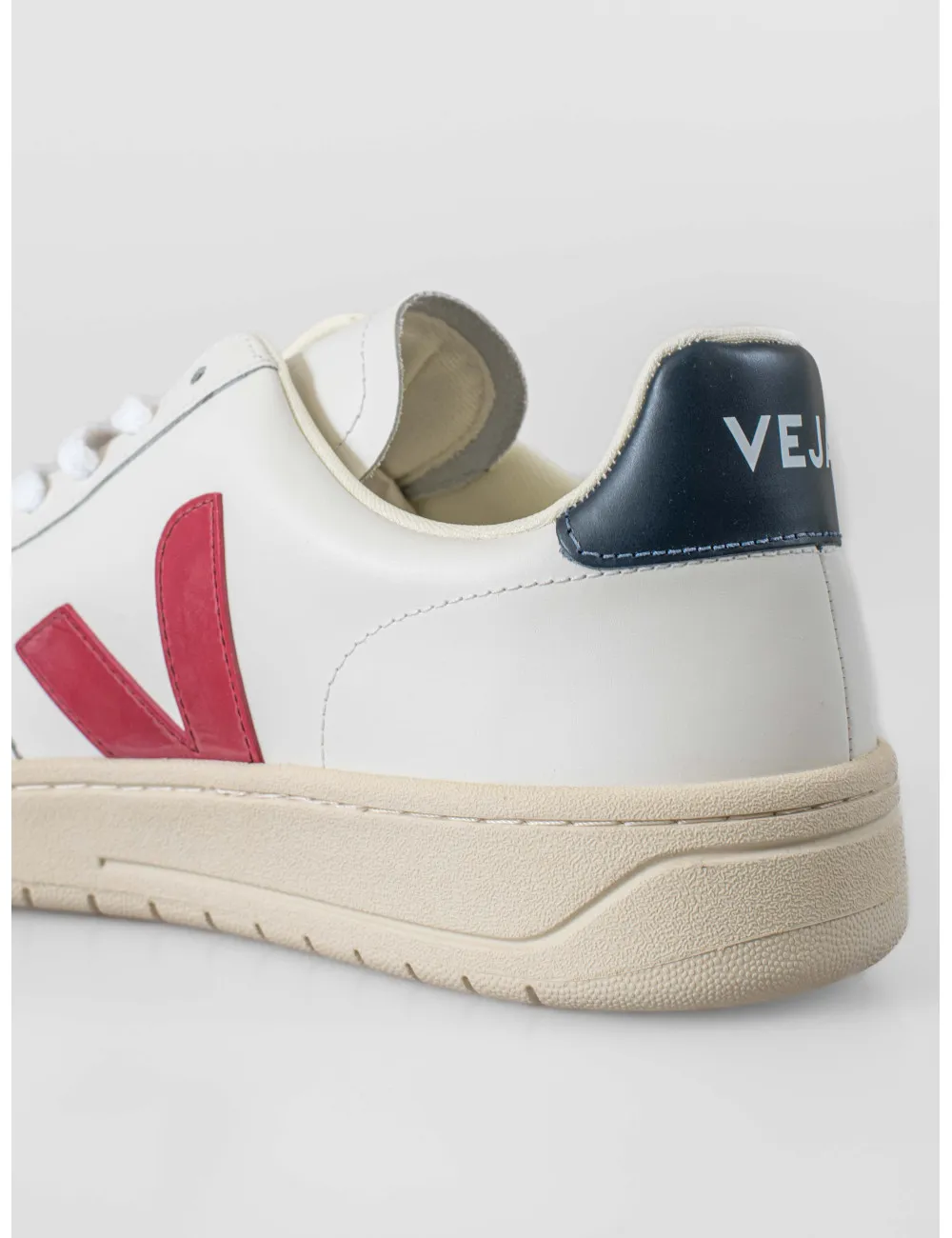 V12 LEATHER NAUTICO