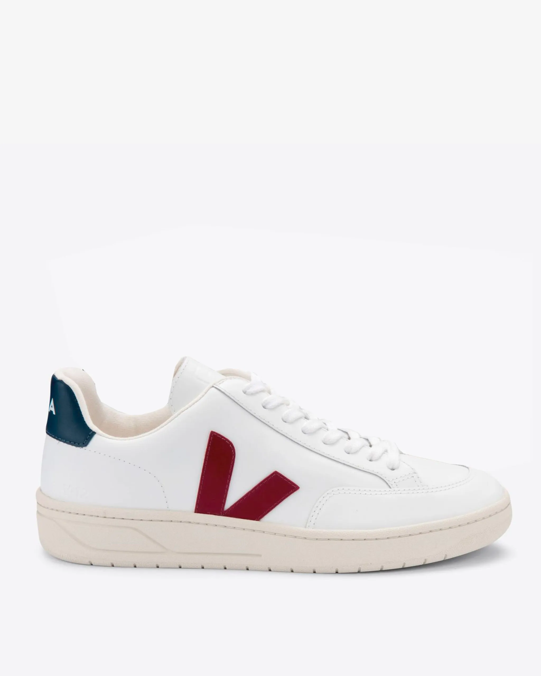 VEJA V12 LEATHER EXTRA WHITE MARSALA NAUTICO
