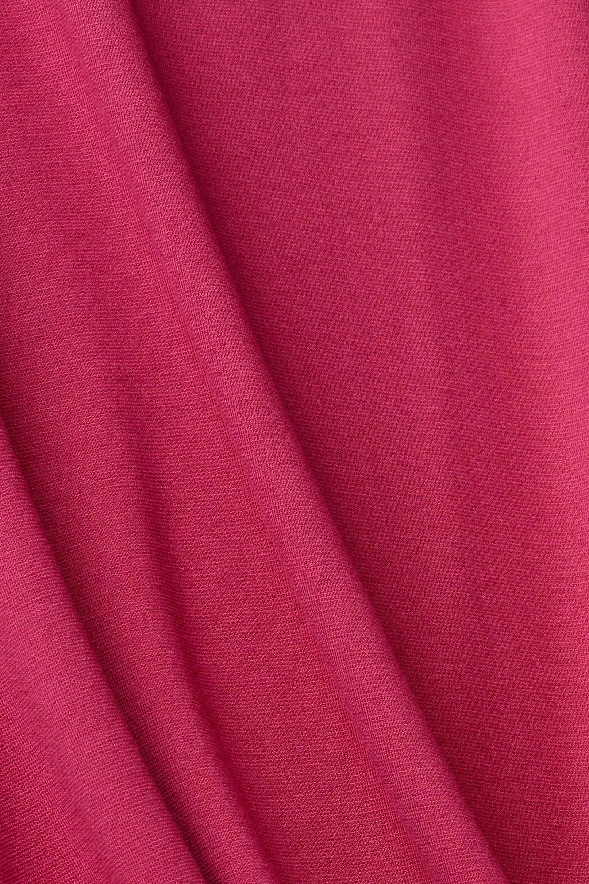 Vestido corto con escote en U