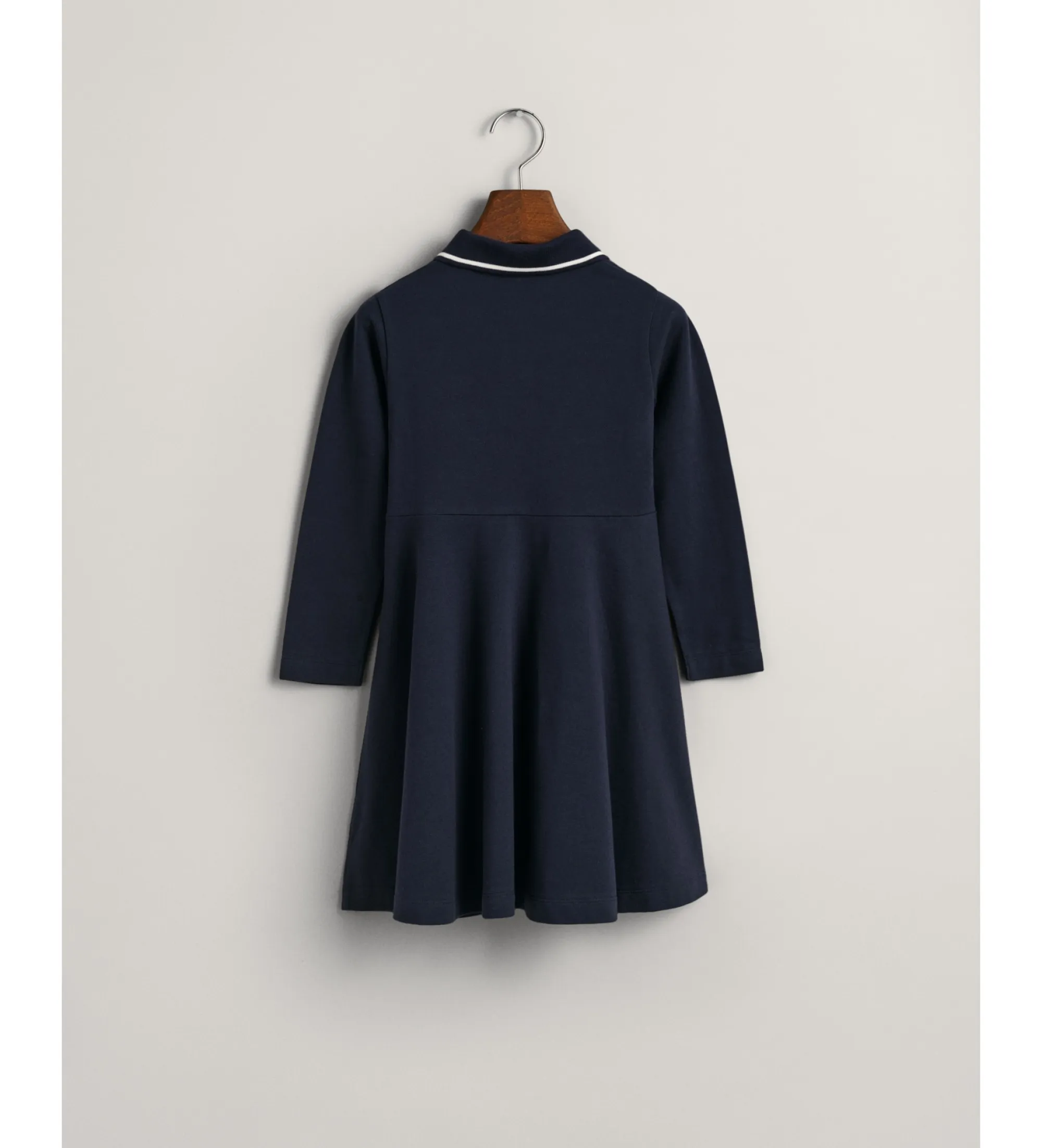 Vestido de piqué con vuelo marino