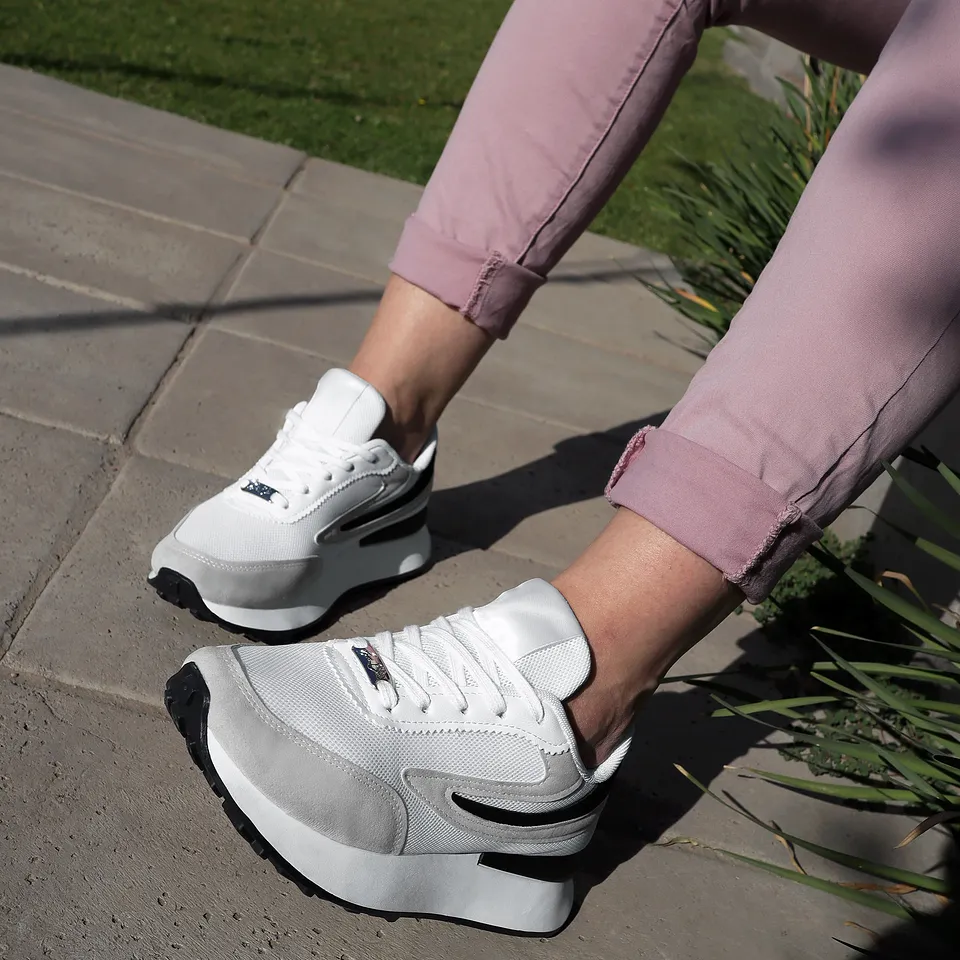 Zapatilla Balance 01 Blanca con Negro 