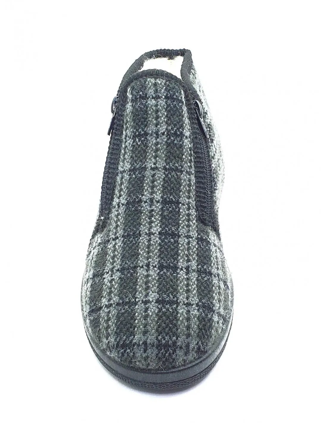 Zapatilla de hombre Doctor Cutillas en negro 21251