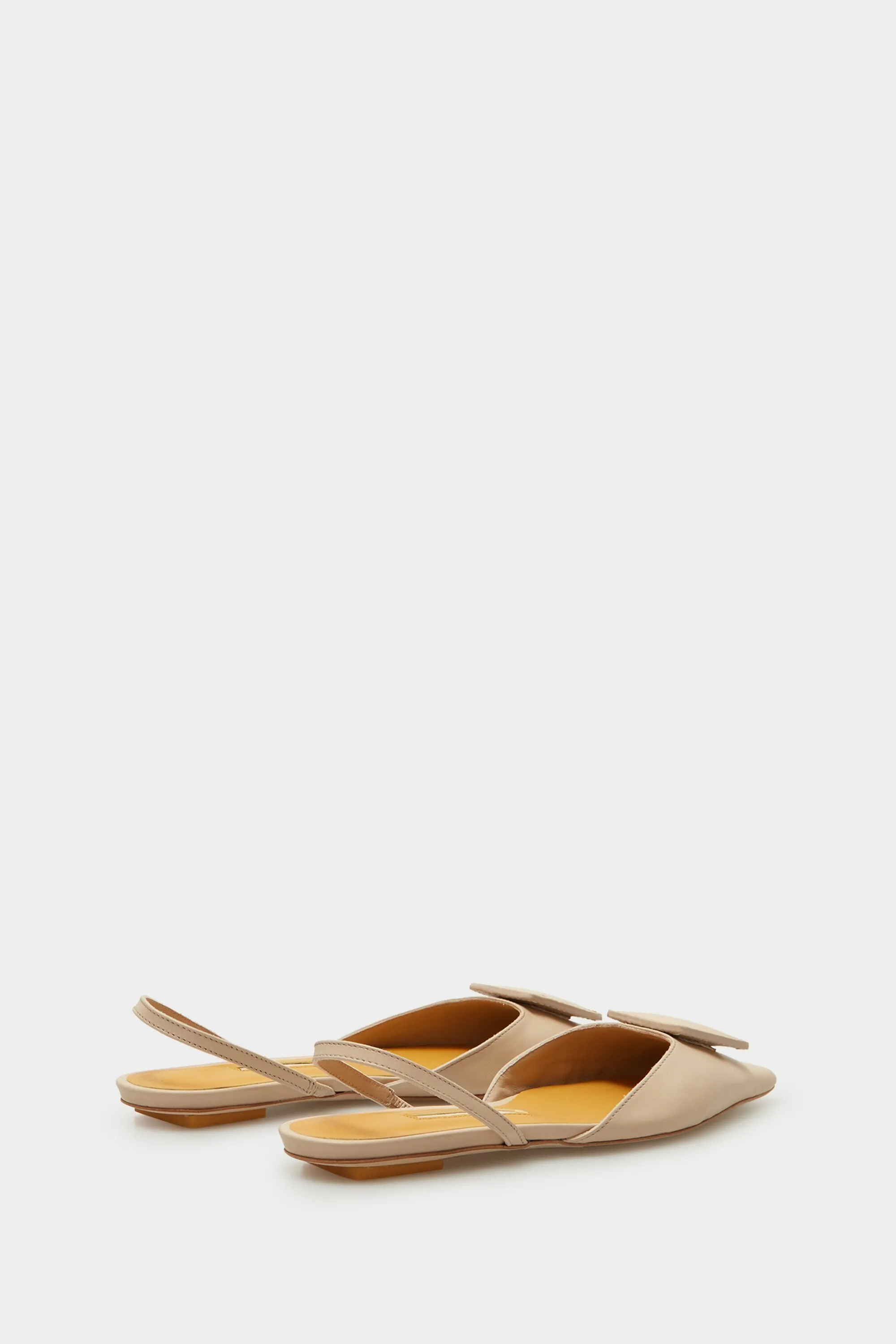 Zapato destalonado piel cubo